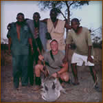 Mamemo Outfitting & Consulting - Nyaka Safaris - Warthog